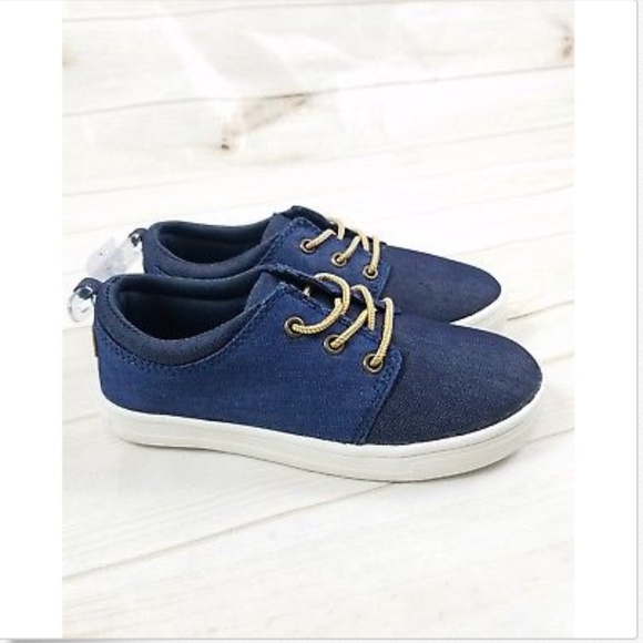 carter's casual sneakers